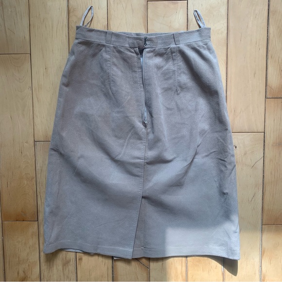 Suede co-ord set. - Picture 5 of 8